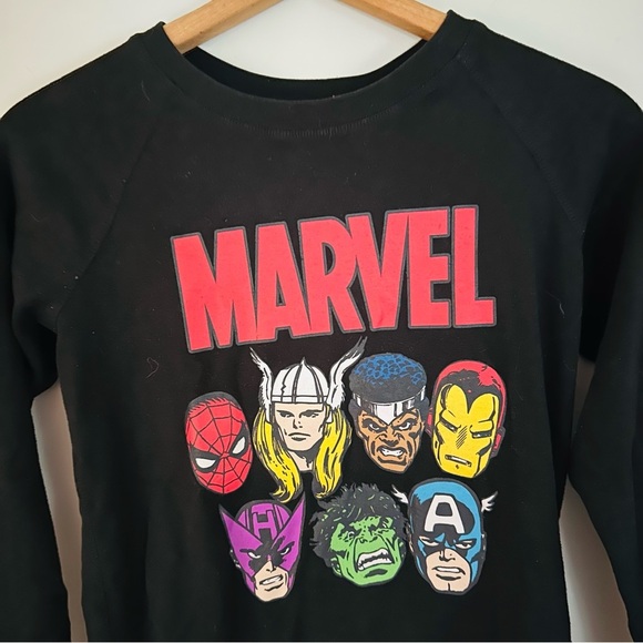 Unisex Reversible Marvel Comics Long Sleeve Tee - Picture 9 of 10